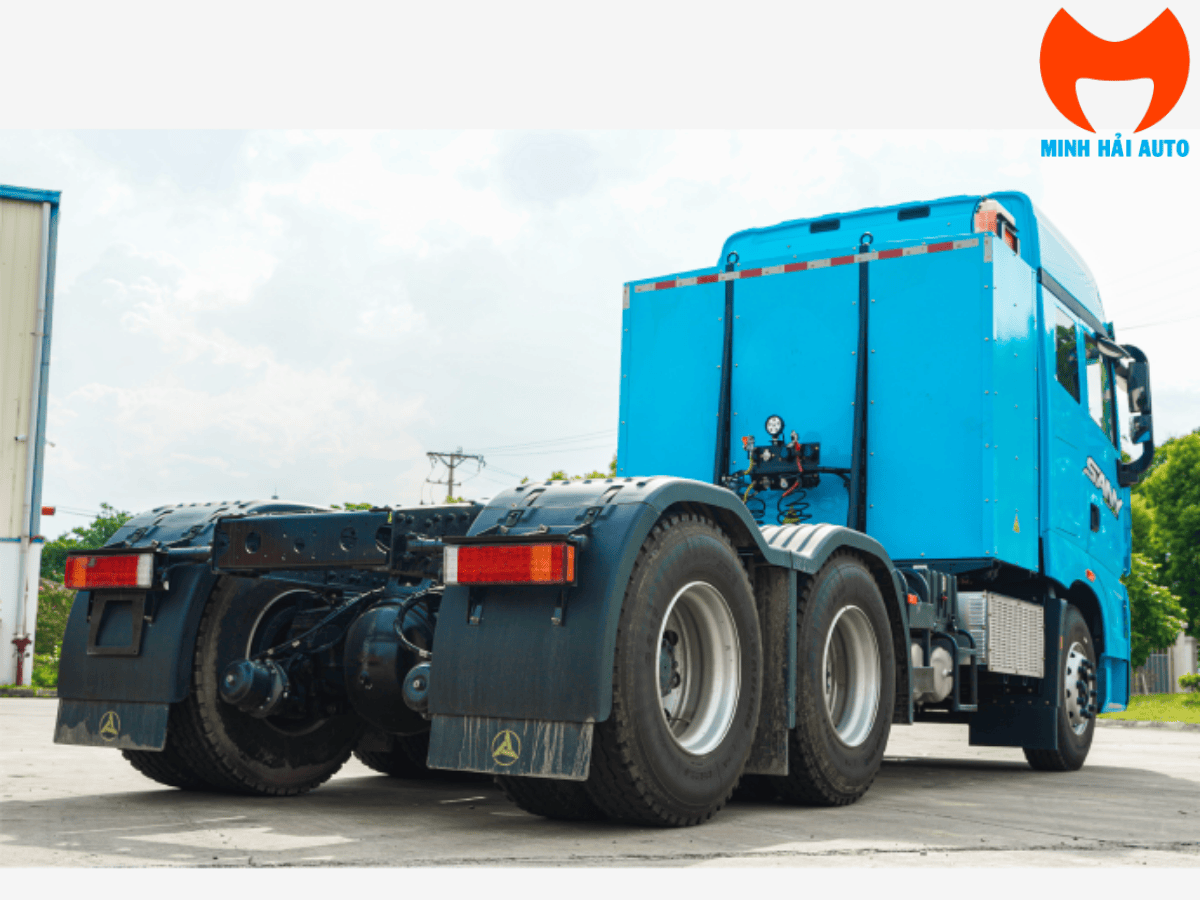 Bàn giao xe đầu kéo điện SANY cho khách hàng