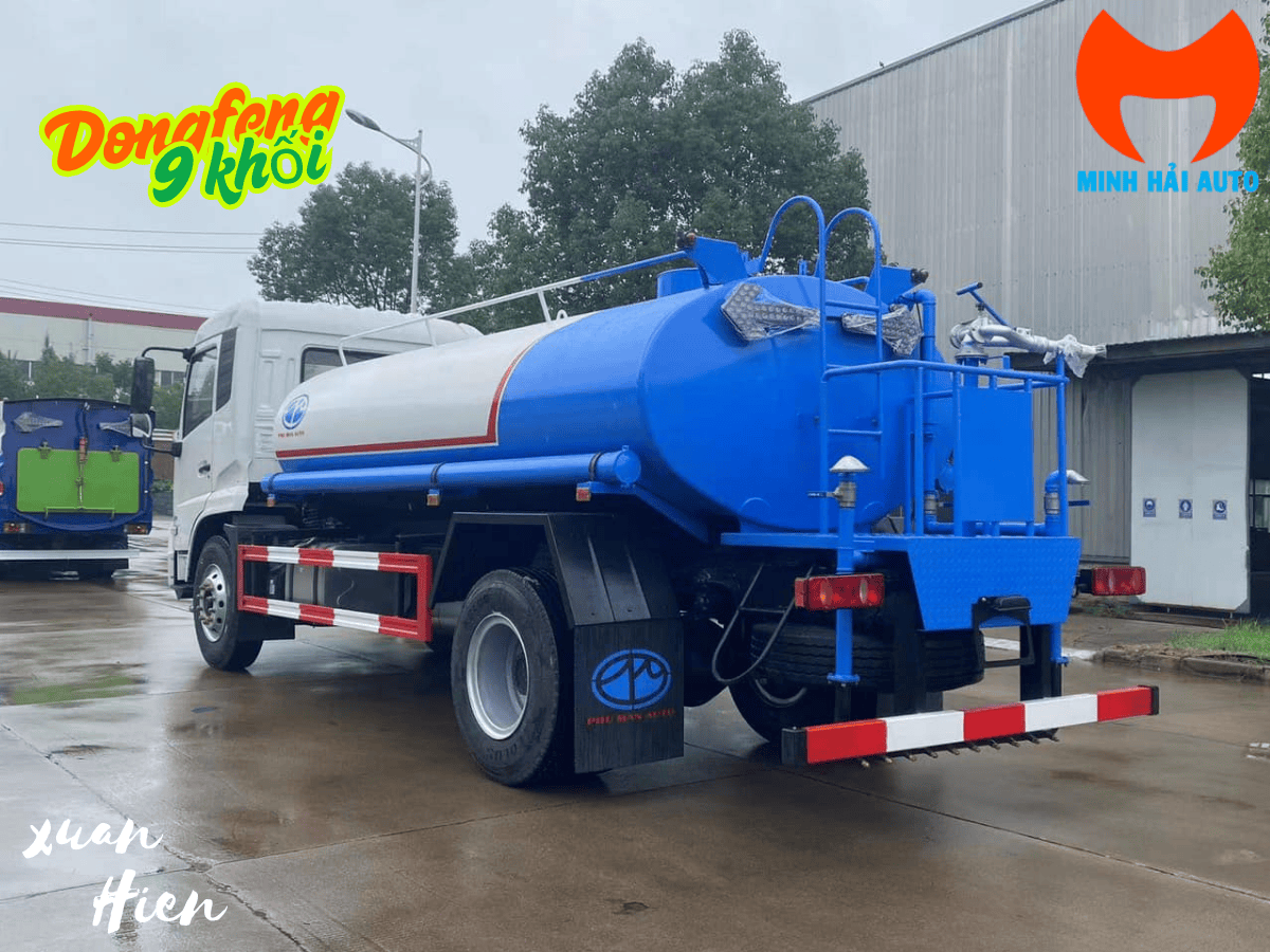 Hệ thống vòi phun phía trước xe rửa đường Dongfeng 9 khối