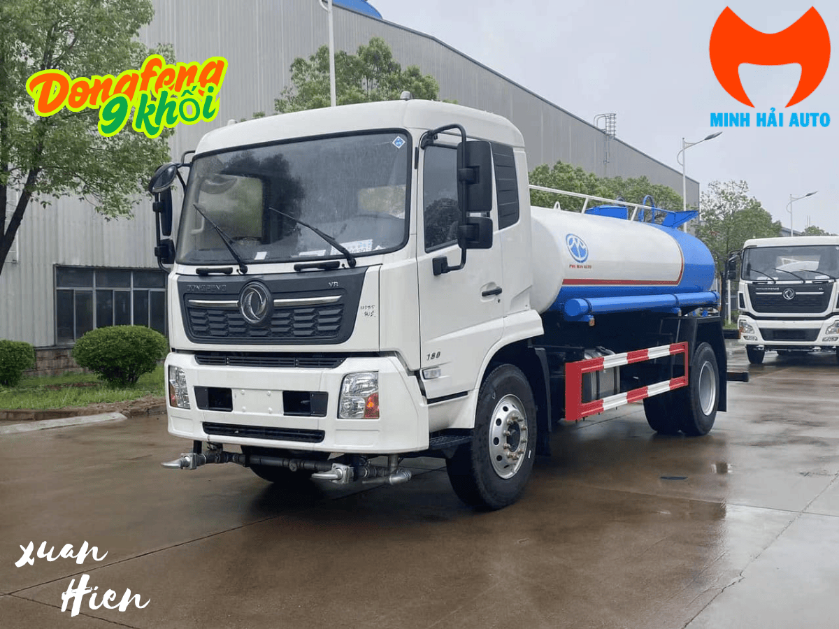 Xe rửa đường 9 khối Dongfeng bản Full tích hợp hệ thống điều khiển vòi phun trên cabin