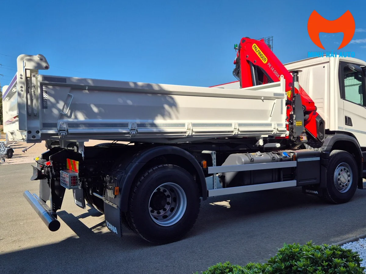 Bảo dưỡng cẩu gập Palfinger