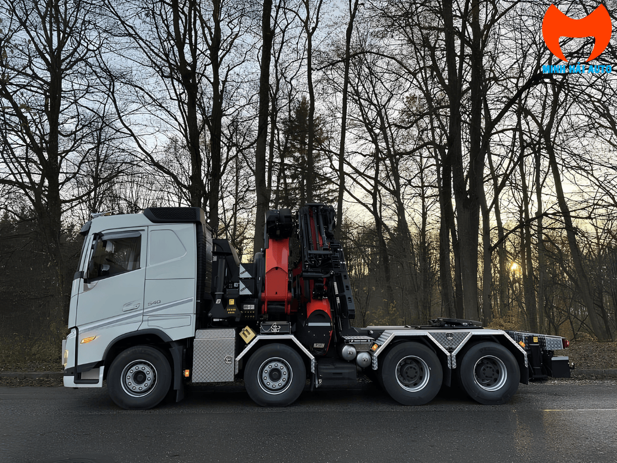 Cận cảnh cẩu gập Palfinger 30 tấn công nghệ Áo