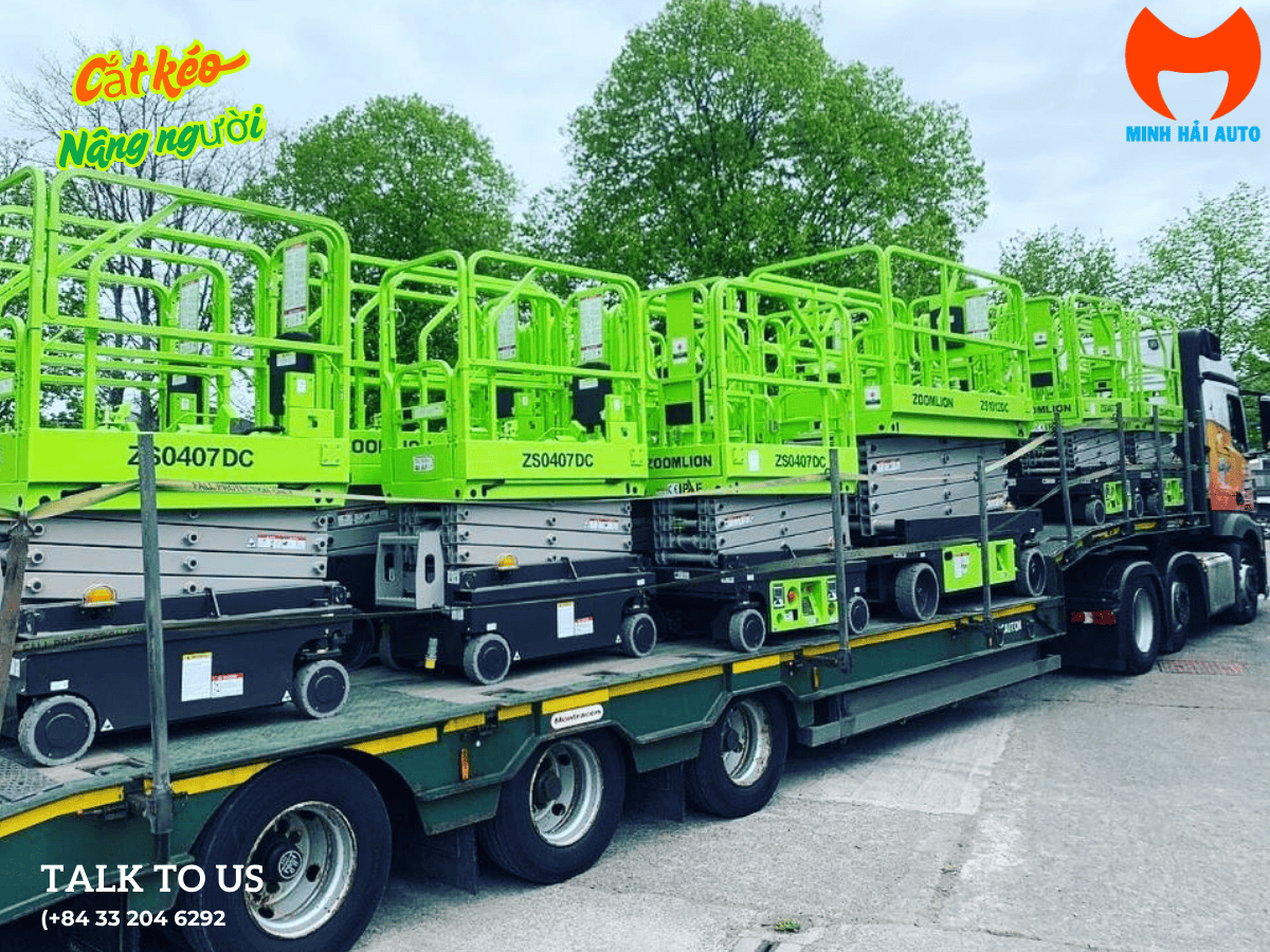 Cận cảnh pin Lithium-ion trên xe nâng người cắt kéo Zoomlion