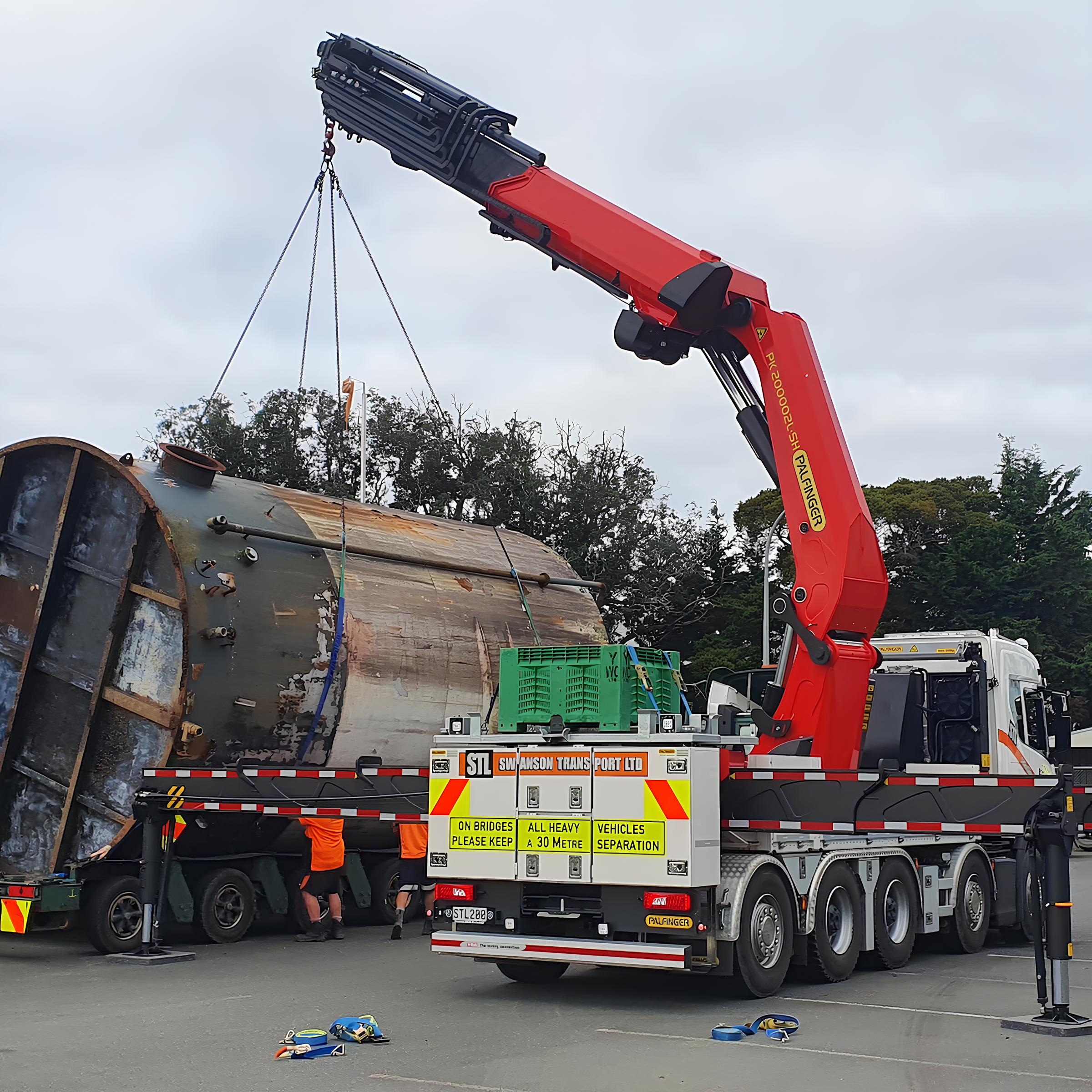 Cận cảnh thiết kế P-Profile đa giác độc đáo trên cần cẩu Palfinger PK 200002.