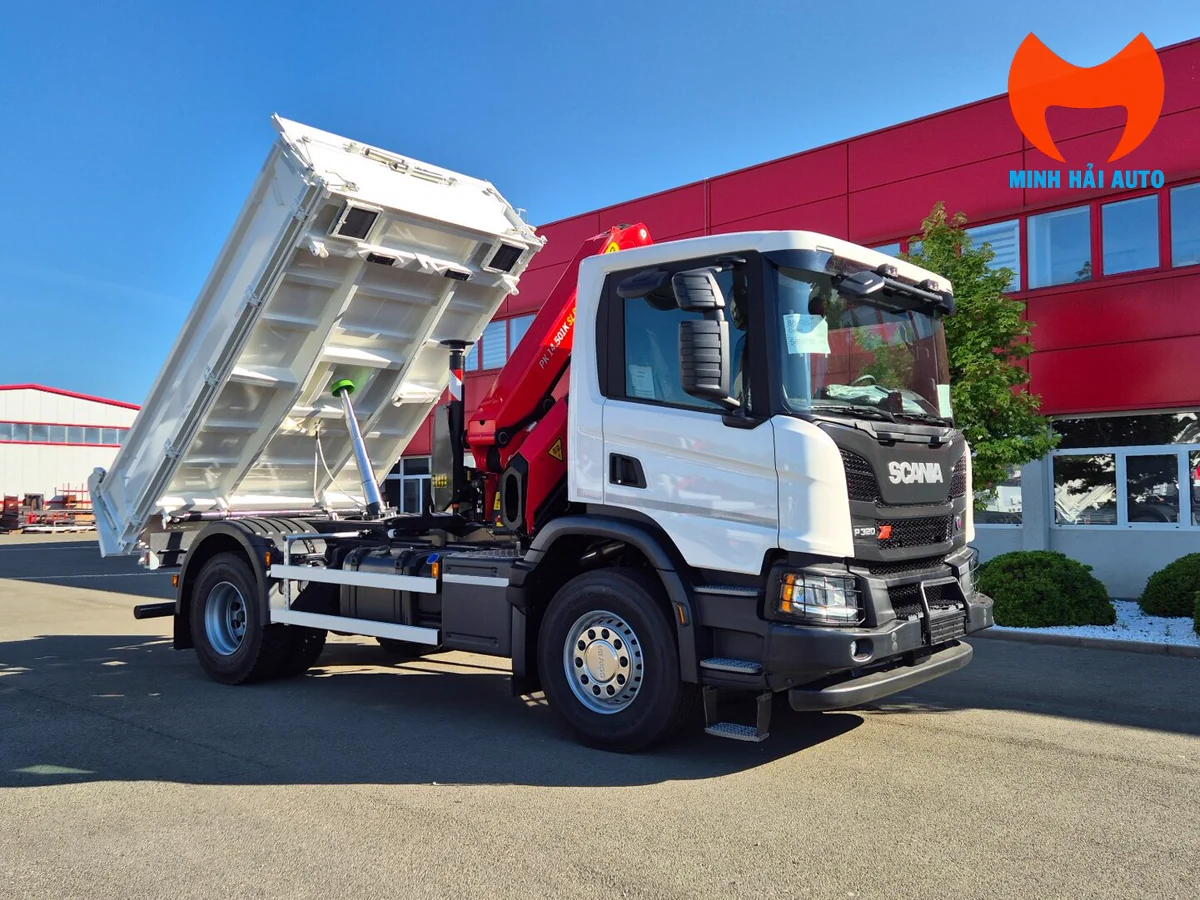 Cẩu gập khúc Palfinger lắp trên xe tải