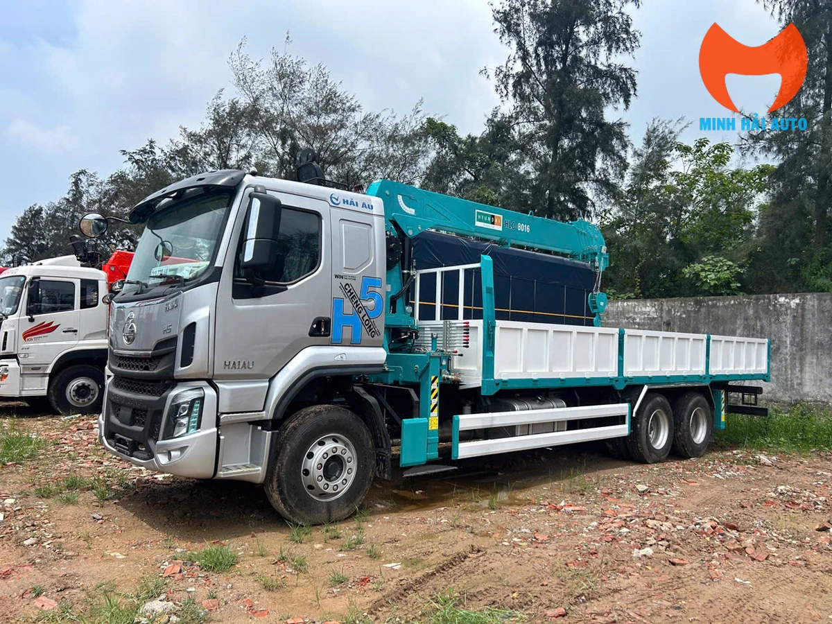 Xe Chenglong H5 gắn cẩu Hyundai Everdigm HLC-8016