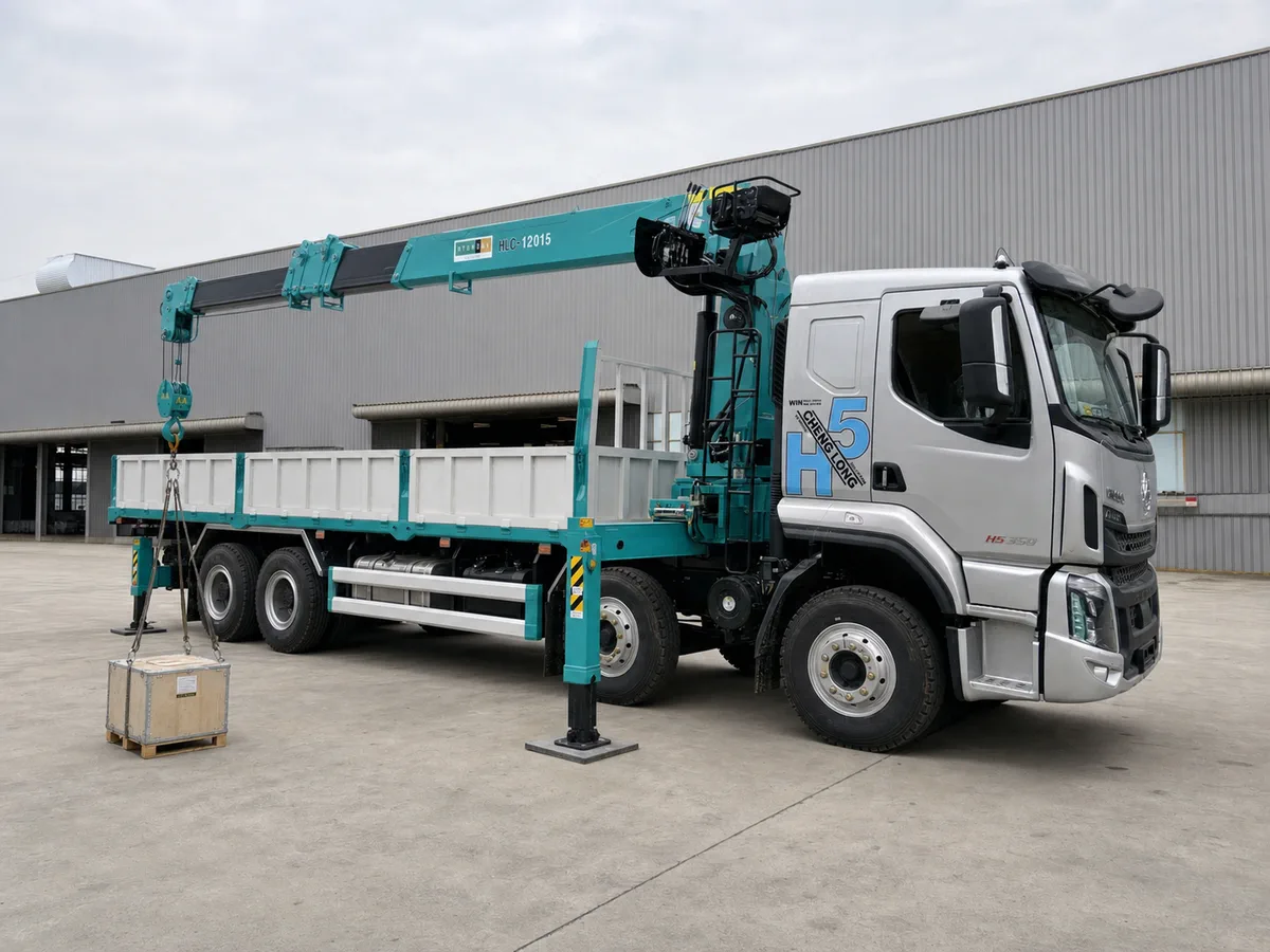 Chenglong H5 HLC-12015 cẩu hàng từ thùng xuống