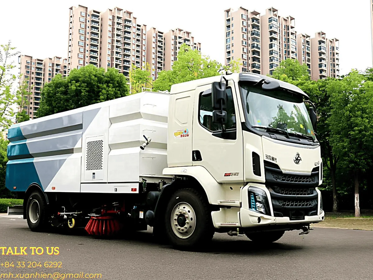 Xe quét rửa đường Chenglong 4x2 với thùng Inox và hệ thống chổi quét