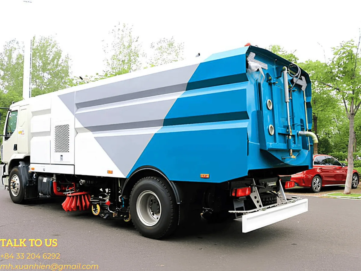 Hệ thống chổi quét và miệng hút của xe Chenglong