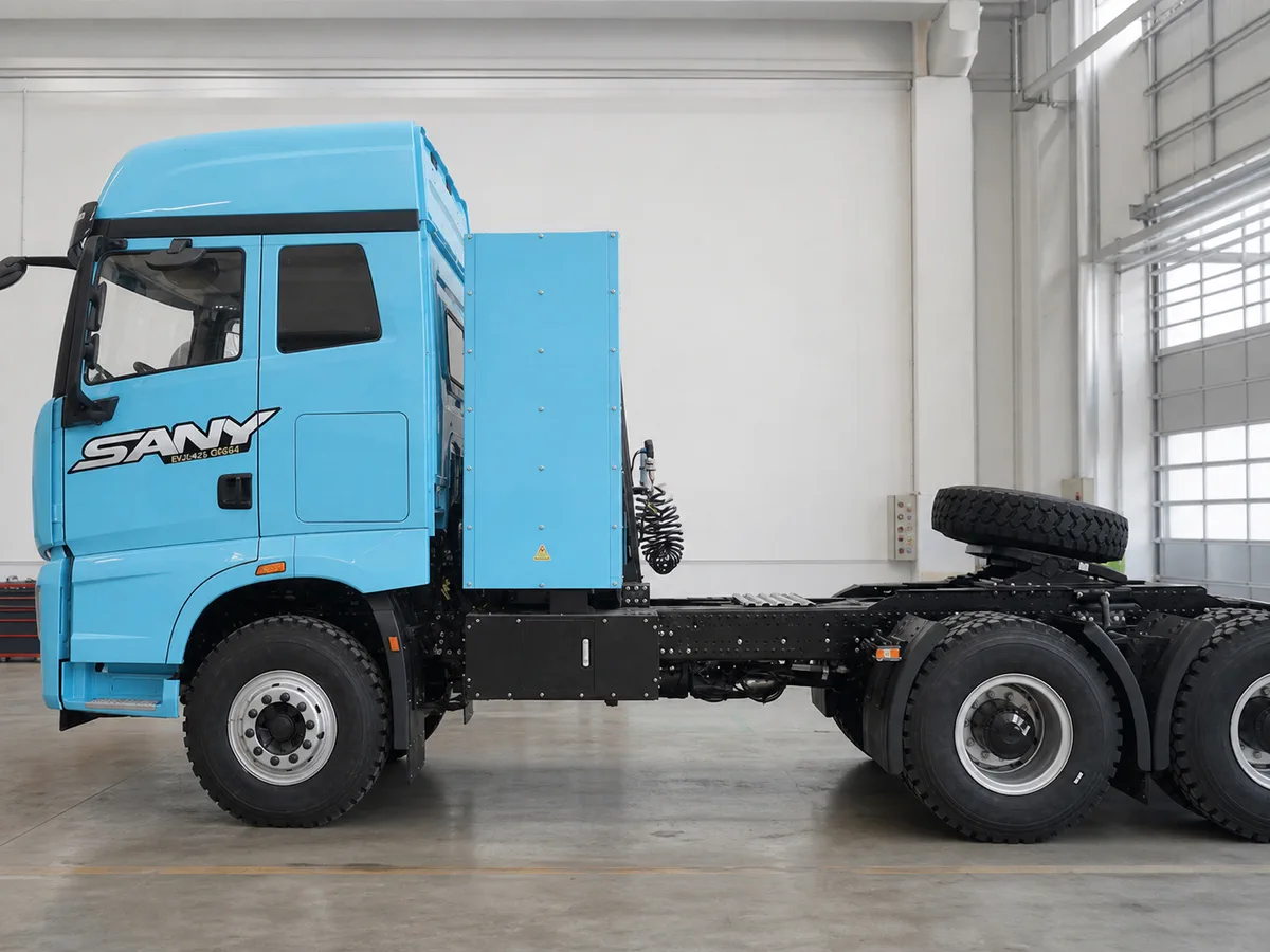 Cụm pin 423 kWh trên xe đầu kéo điện SANY