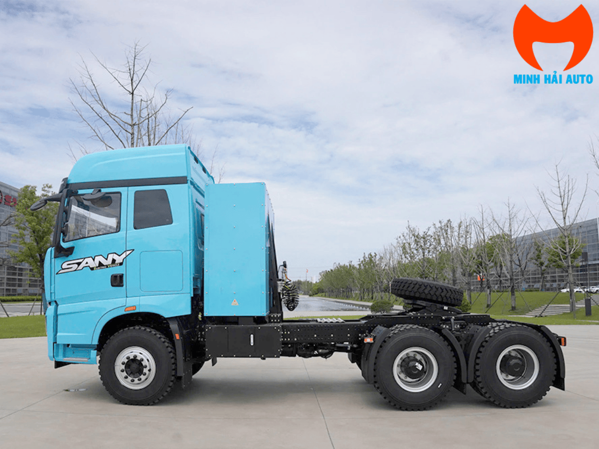 Cụm pin 423kWh trên xe đầu kéo SANY