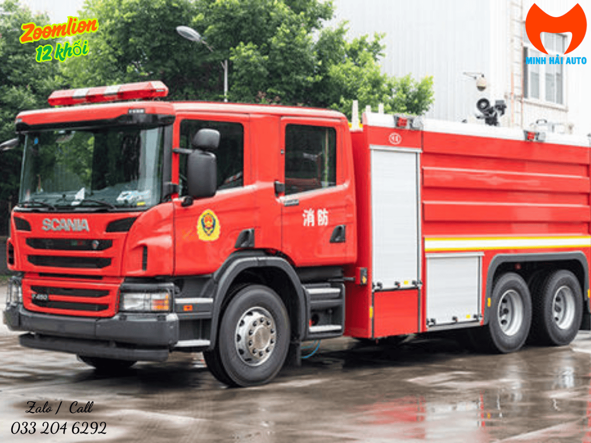 Đội ngũ kỹ thuật của Cứu Hỏa Minh Hải đang kiểm tra xe cứu hỏa chữa cháy 12 khối trước khi bàn giao.