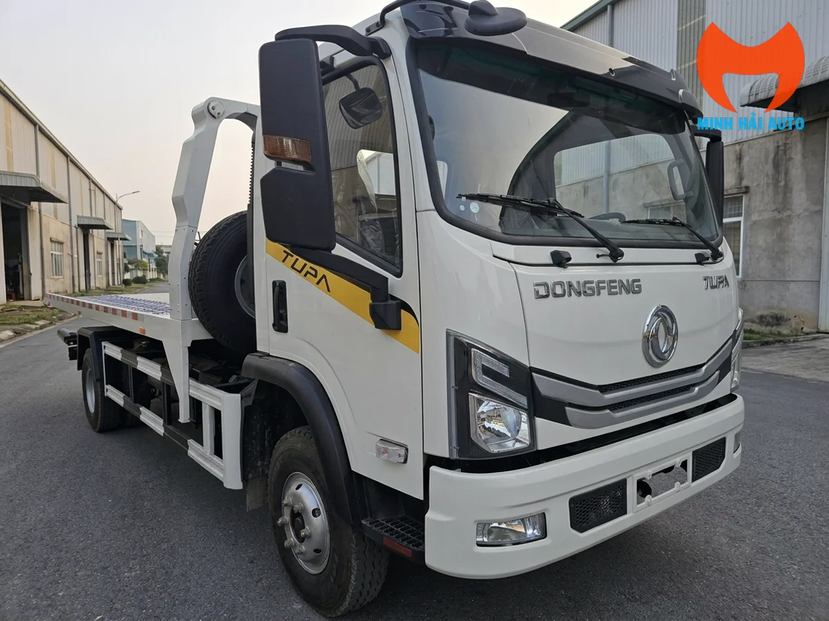 Dongfeng D7 SE5120TQZP5 máy Yuchai 160HP