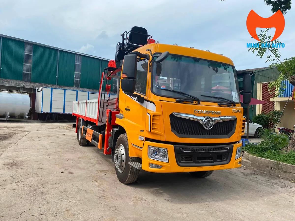 Cấu hình xe Dongfeng gắn cẩu Kanglim nhìn ngang