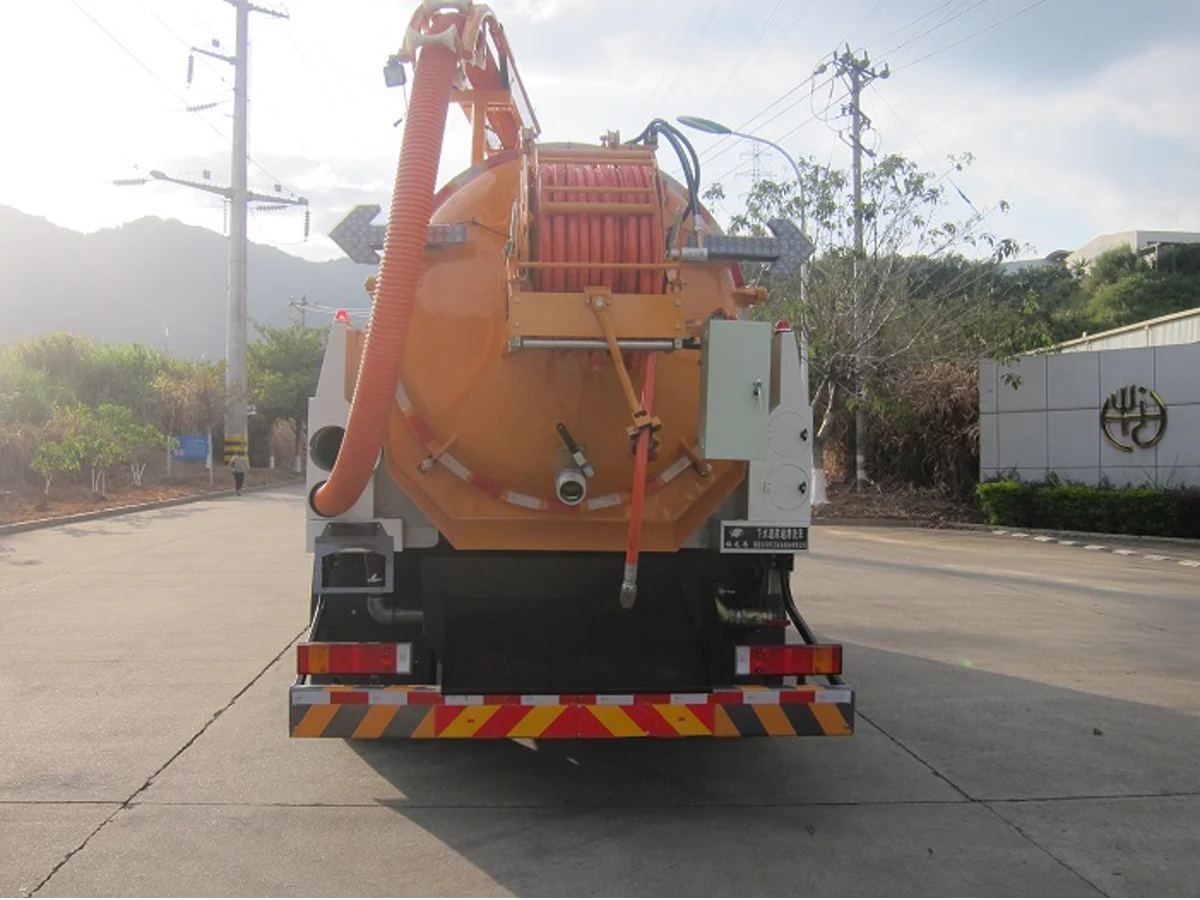 Cụm rulo, ống hút và cửa hậu xe Fulongma FLM5180GQXDF6X