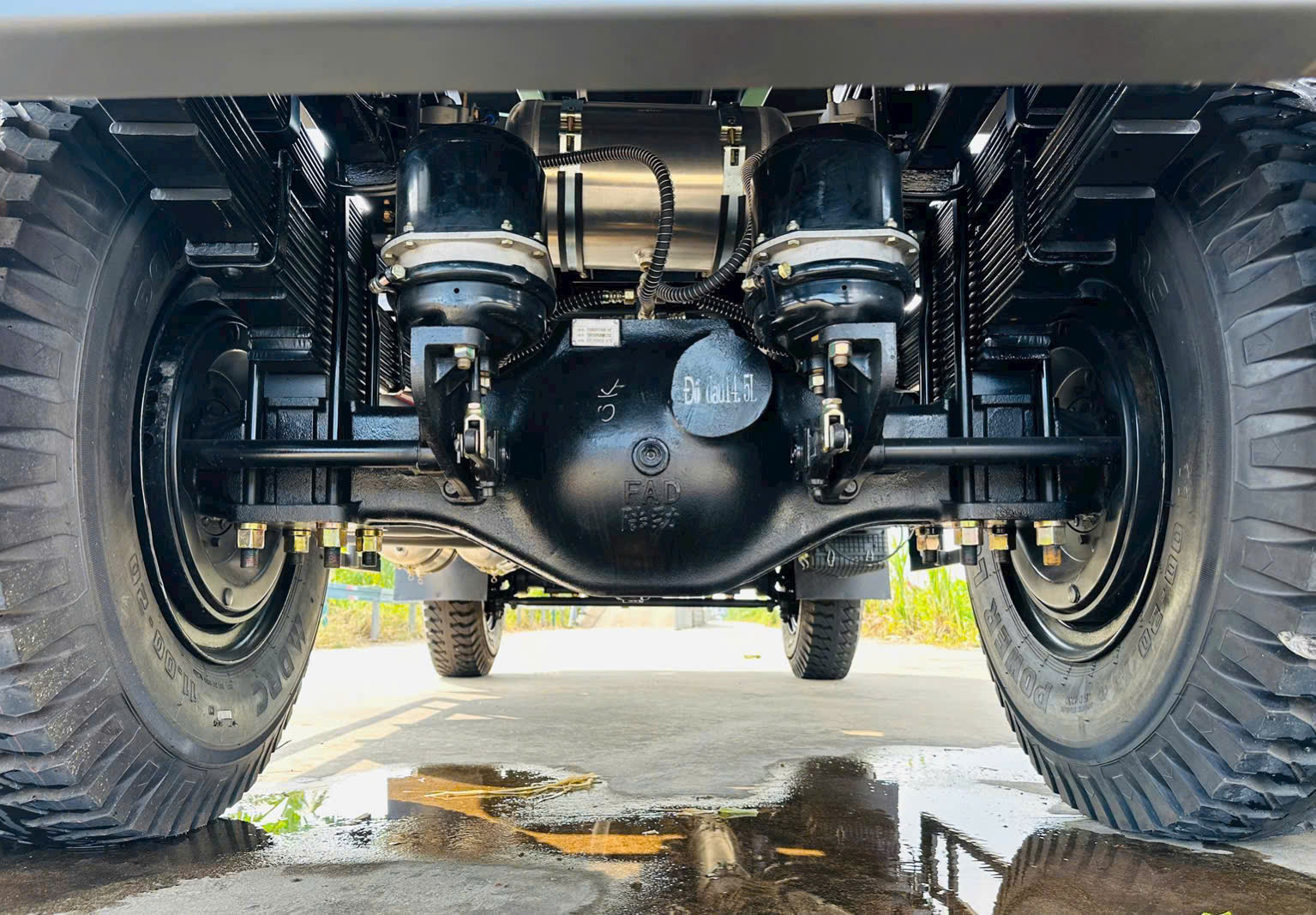 Hệ thống khung gầm, treo và khóa vi sai