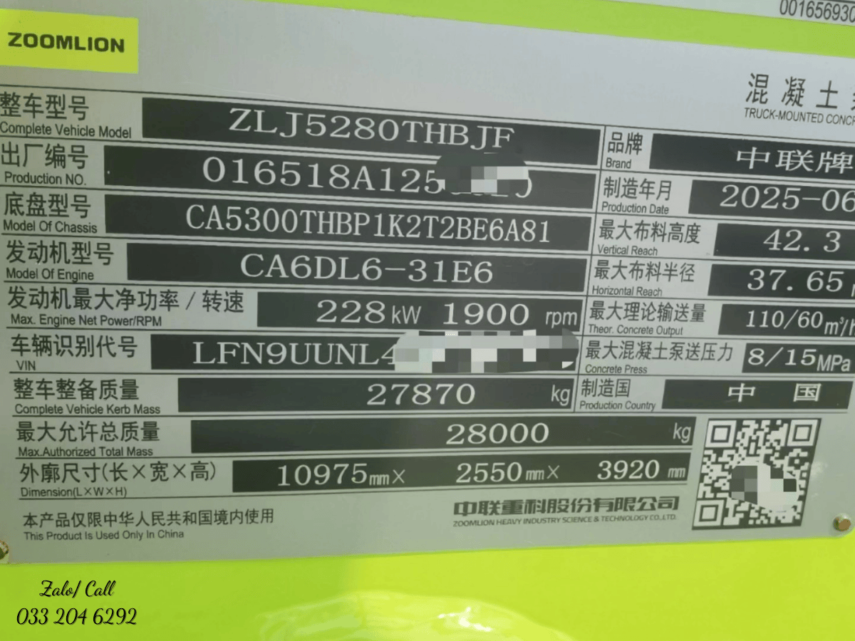 Hệ thống xy lanh và phễu chứa của xe bơm bê tông 43m ZOOMLION.