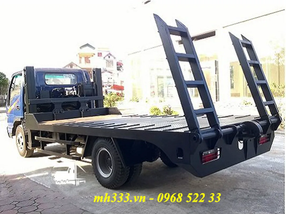 Xe nâng đầu JAC 6,5 tấn chở máy công trình tại Minh Hải Auto