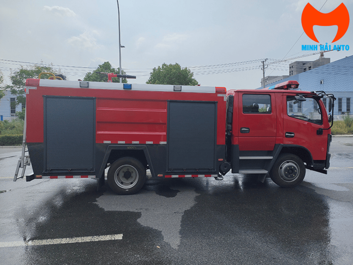 Không gian bên trong cabin kép được thiết kế tối ưu cho đội PCCC.