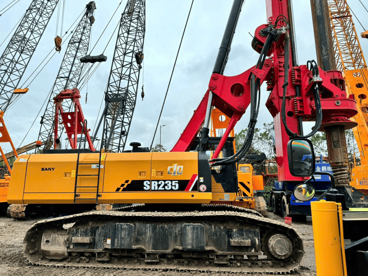 Máy khoan cọc nhồi Sany SR235 đa năng