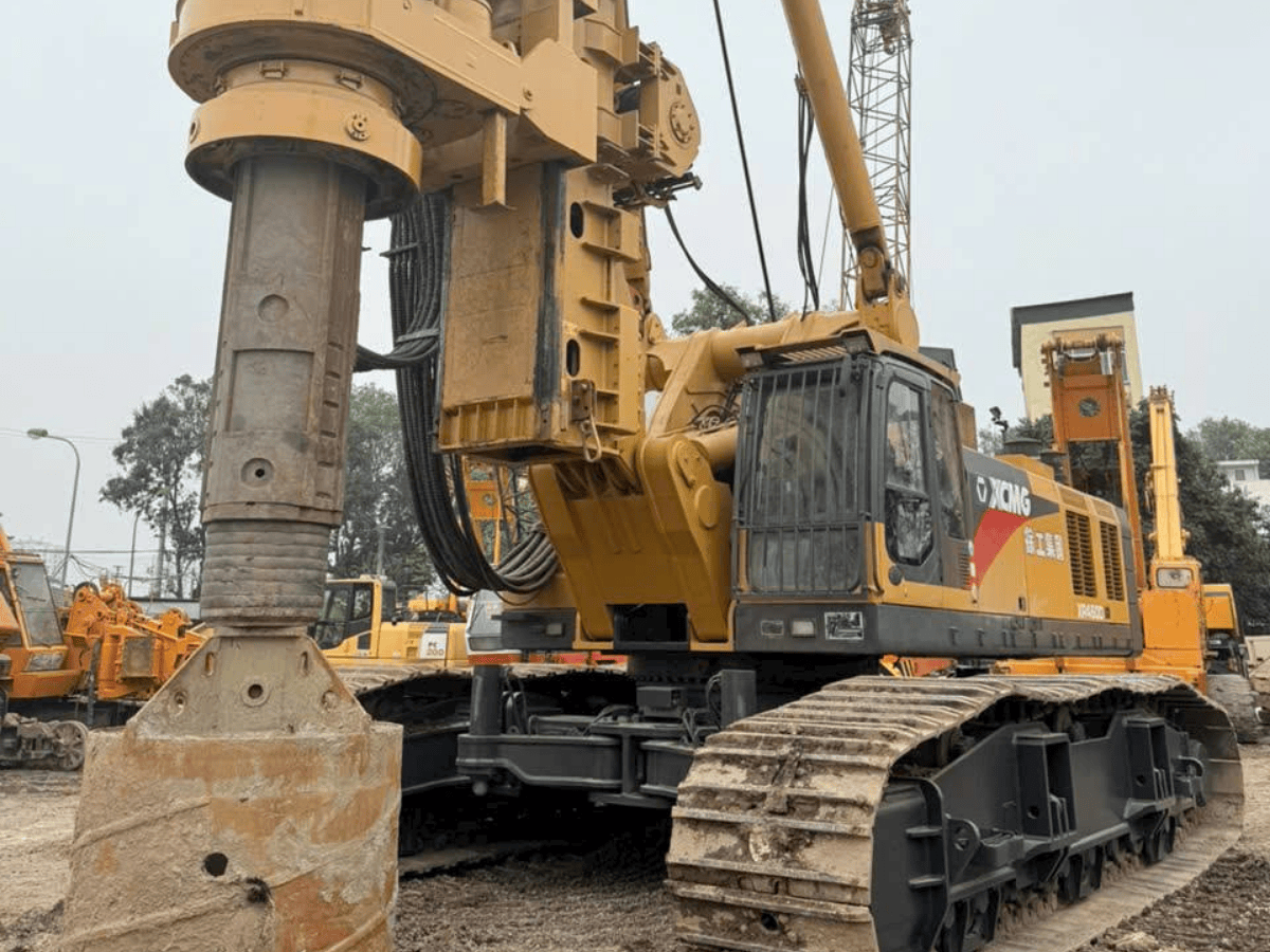 Máy khoan cọc nhồi XR460D thi công thực tế