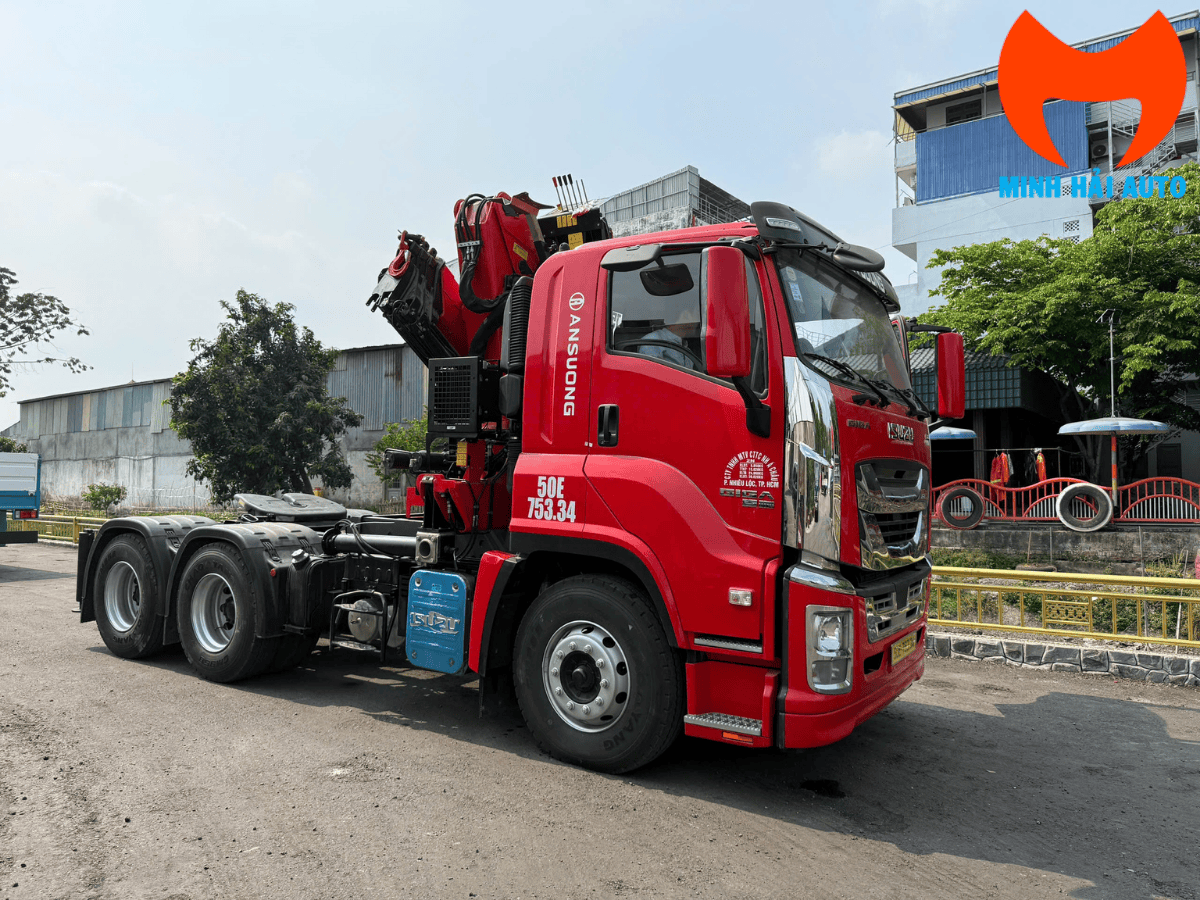 Quy trình cải tạo lắp cẩu Palfinger PK32080C lên đầu kéo Isuzu