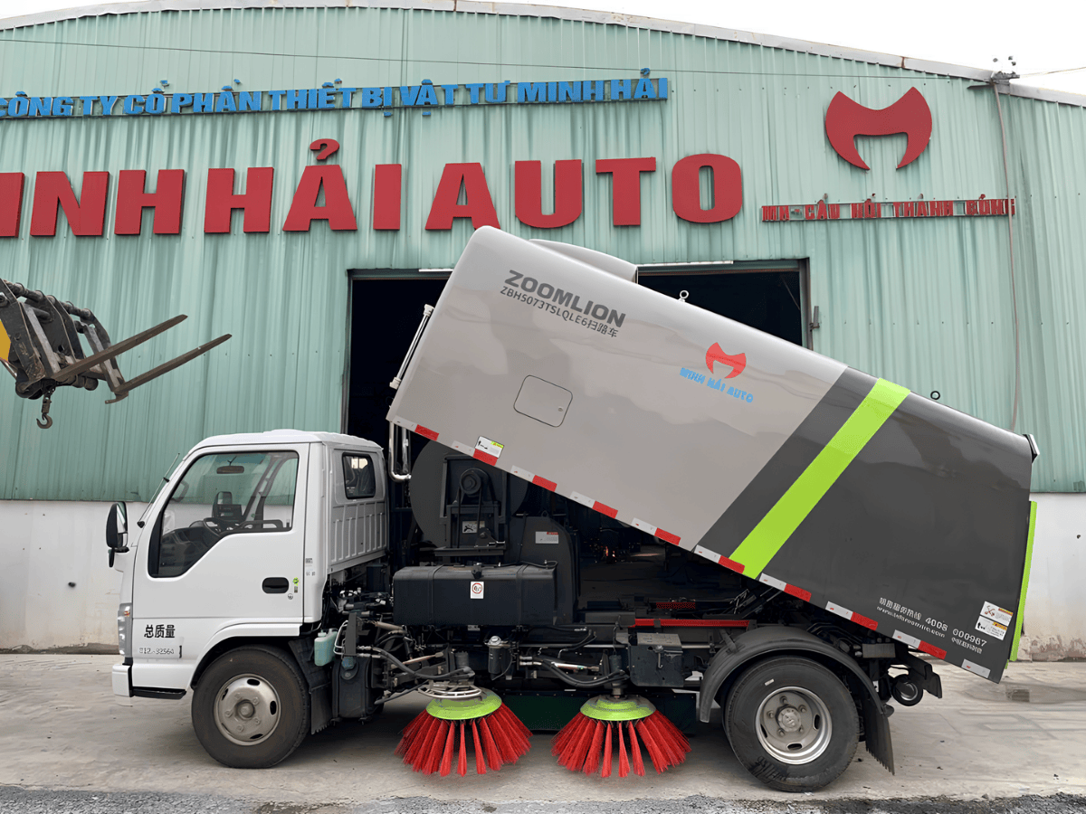 So sánh 3 mẫu xe quét đường 5 khối Fulongma, Zoomlion, và XCMG đời mới 2025.