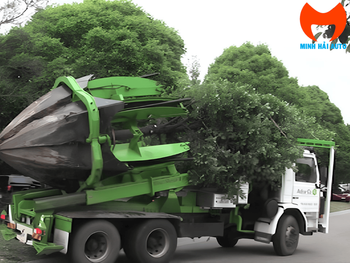 Thiết bị bứng cây chuyên dùng được lắp đặt trên máy xúc lật đa địa hình.