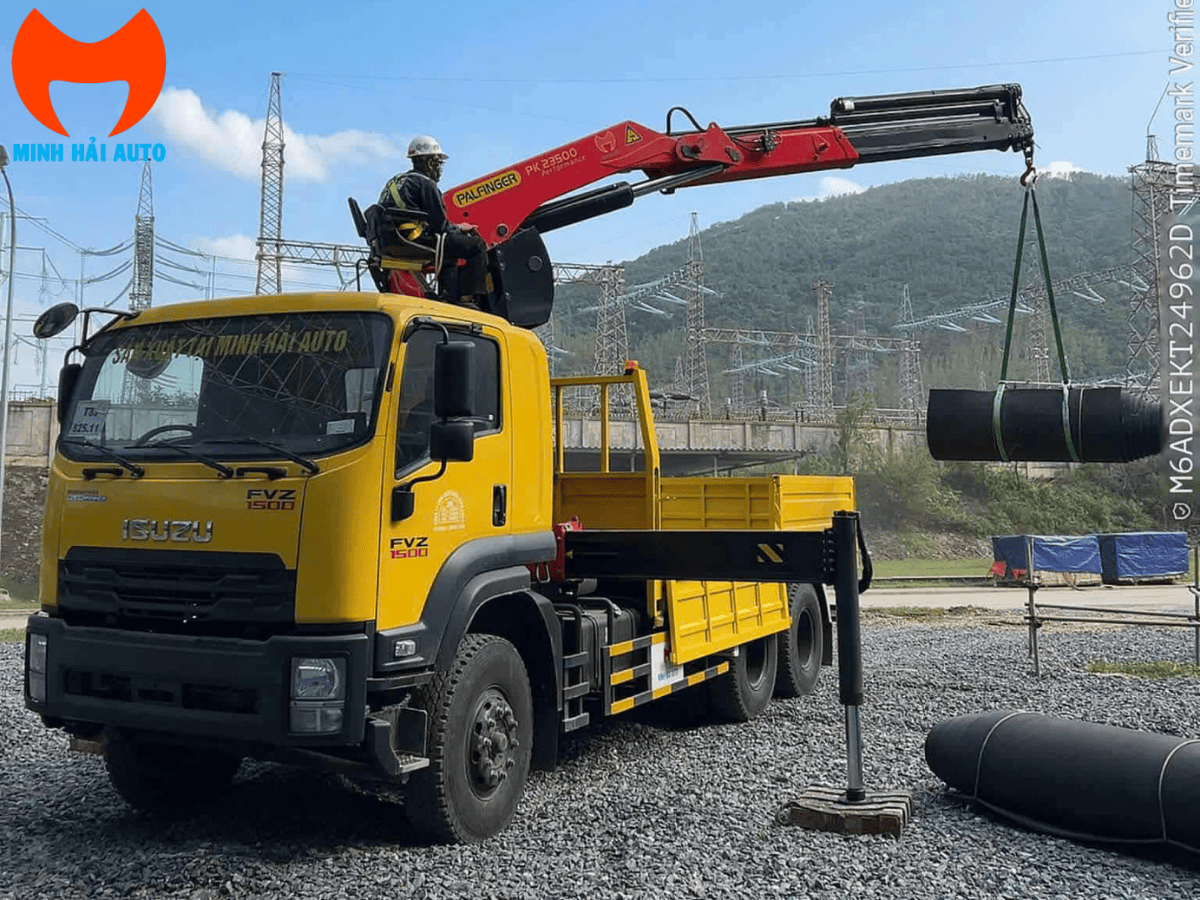 Thiết kế gập gọn của cẩu đập chuột Palfinger 10 tấn PK23500.