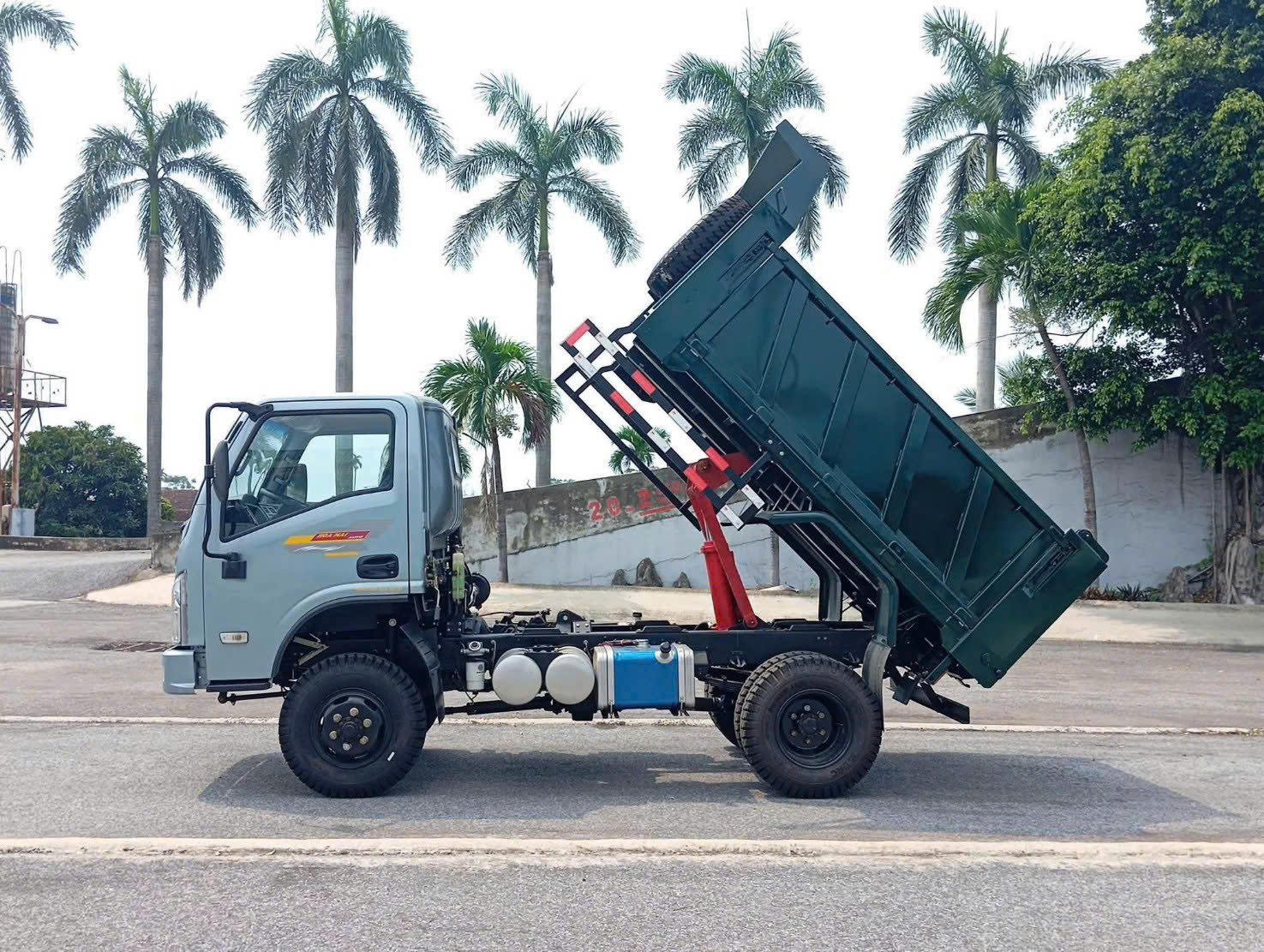 Thùng xe ben Hoa Mai 4.95 tấn