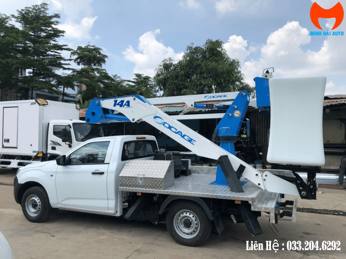 xe ô tô nâng người sửa chữa điện