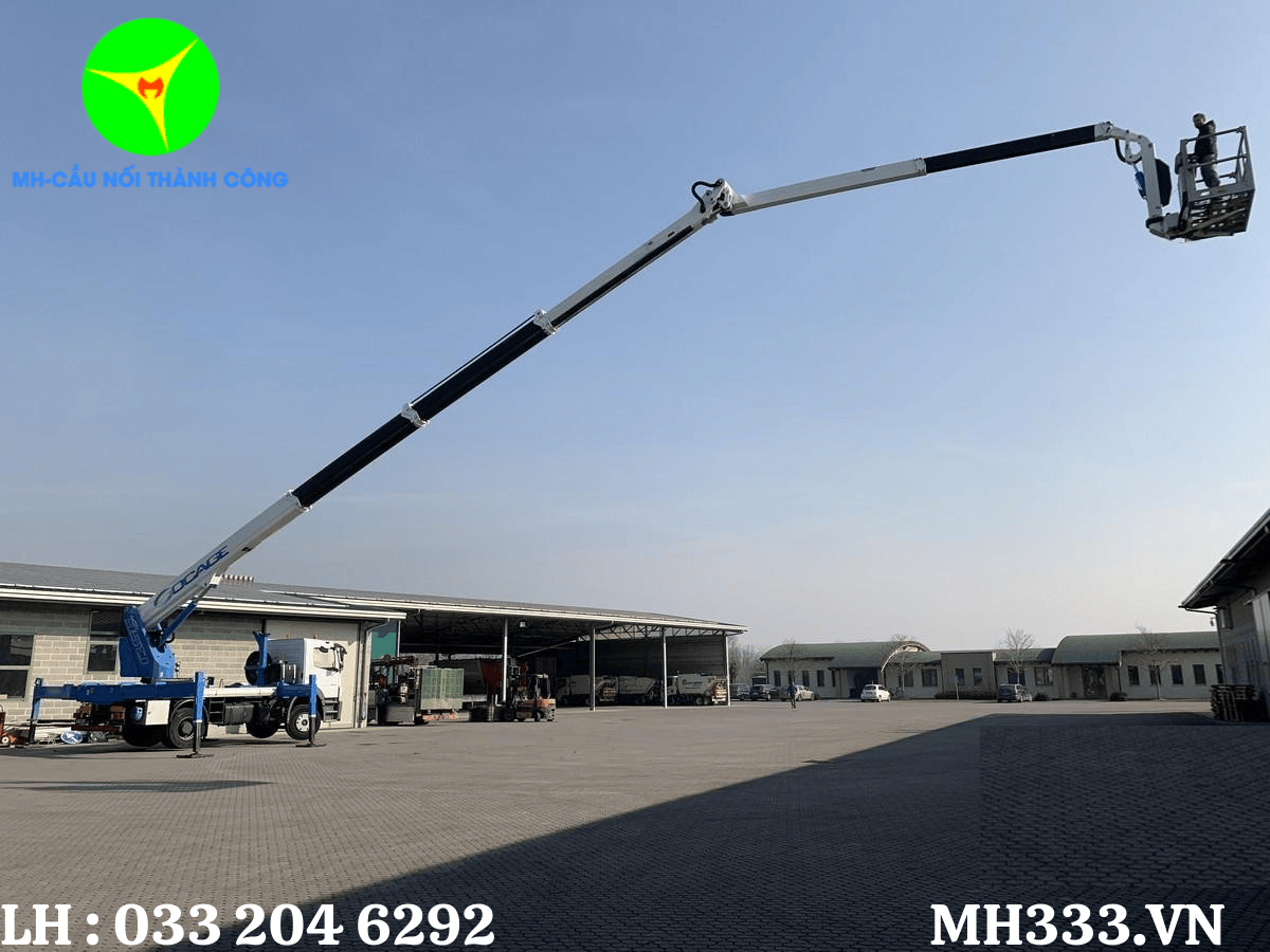 Hệ thống ổn định đa vùng thông minh cho phép Socage ForSte 35TJ hoạt động an toàn và hiệu quả ngay cả trong không gian hạn chế.