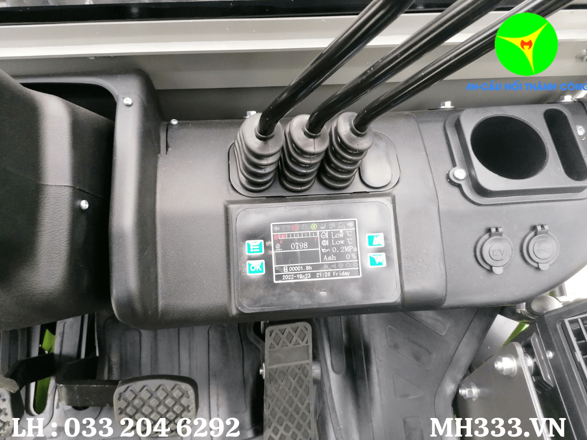 Xe nâng Zoomlion FD30H với một tùy chọn bộ công tác đặc biệt