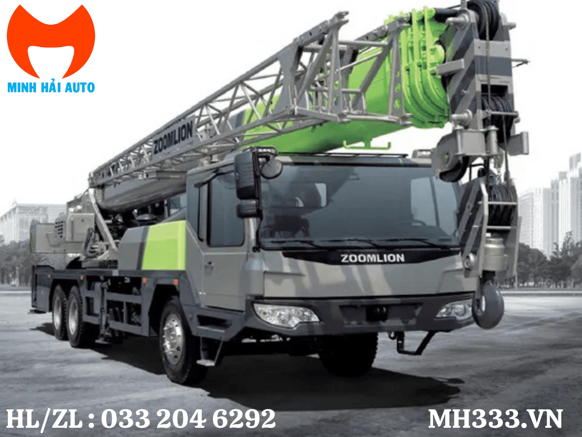 Xe cẩu bánh lốp Zoomlion QY25 màu vàng đang hoạt động tại công trường