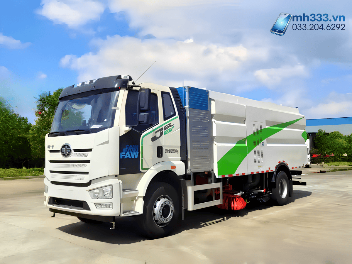 Toàn cảnh xe quét hút bụi 15 khối FAW thùng inox 304 do Minh Hải Auto phân phối.