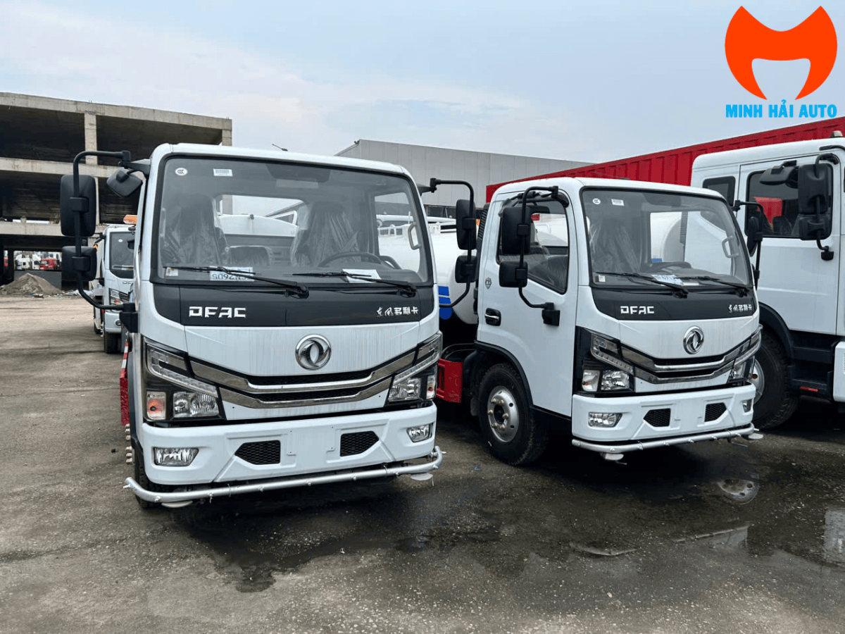 Toàn cảnh xe phun nước rửa đường Dongfeng 5.3 khối đời 2026 tại Minh Hải Auto