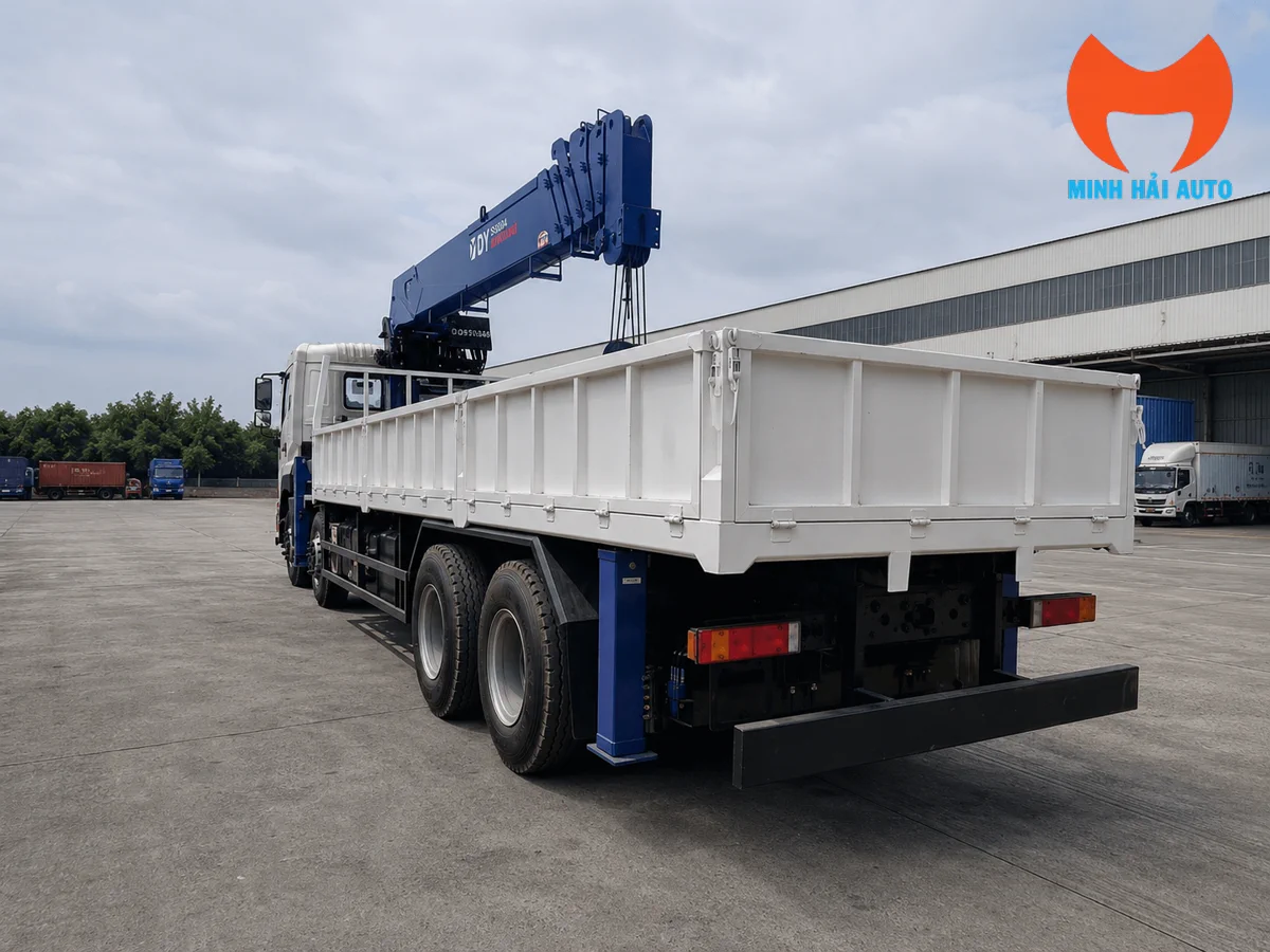 Xe cẩu Dongyang gắn Dongfeng 4 chân
