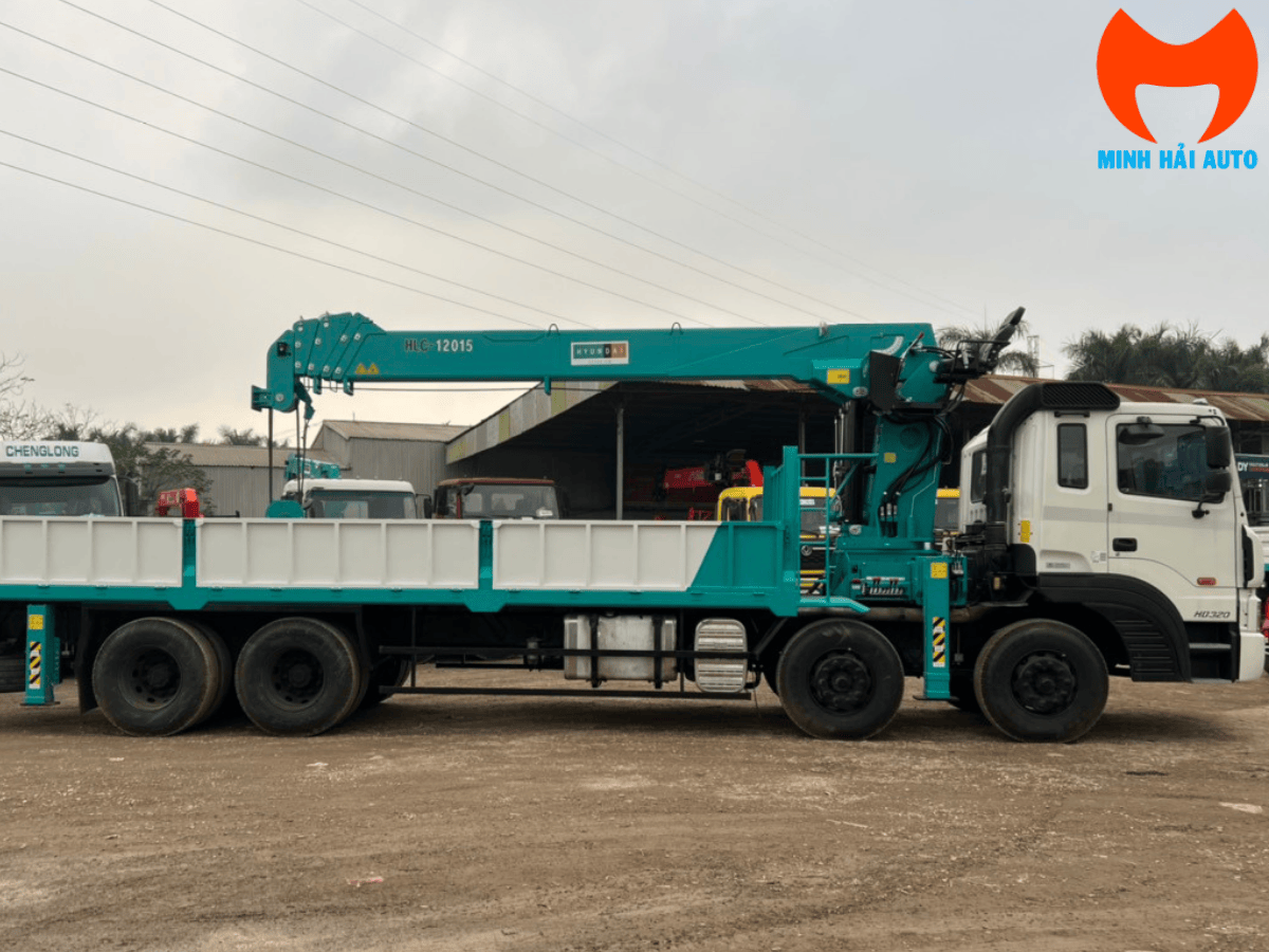 Xe cẩu tự hành HD320 Huyndai