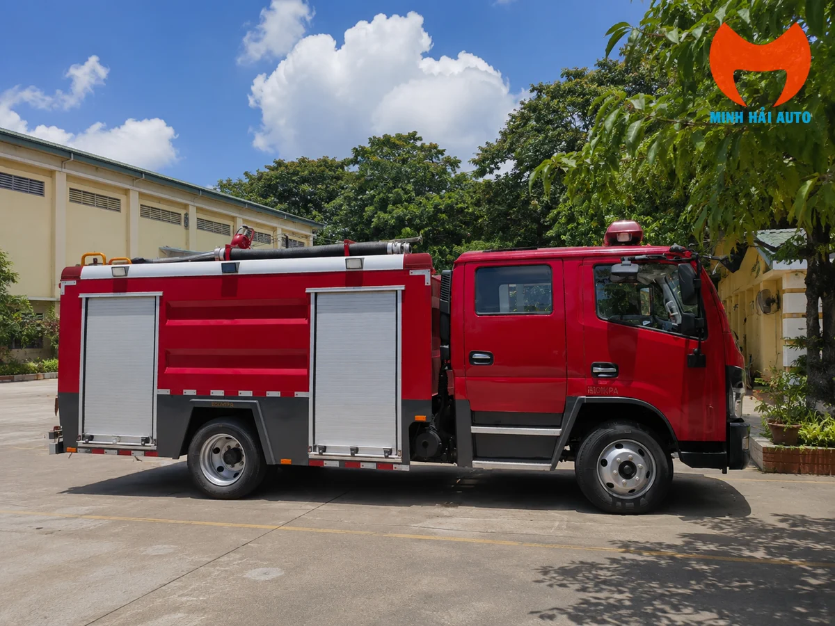 Xe chữa cháy 6 khối Dongfeng JDF5154GXFPM60 bồn 5.000L nước 1.000L bọt