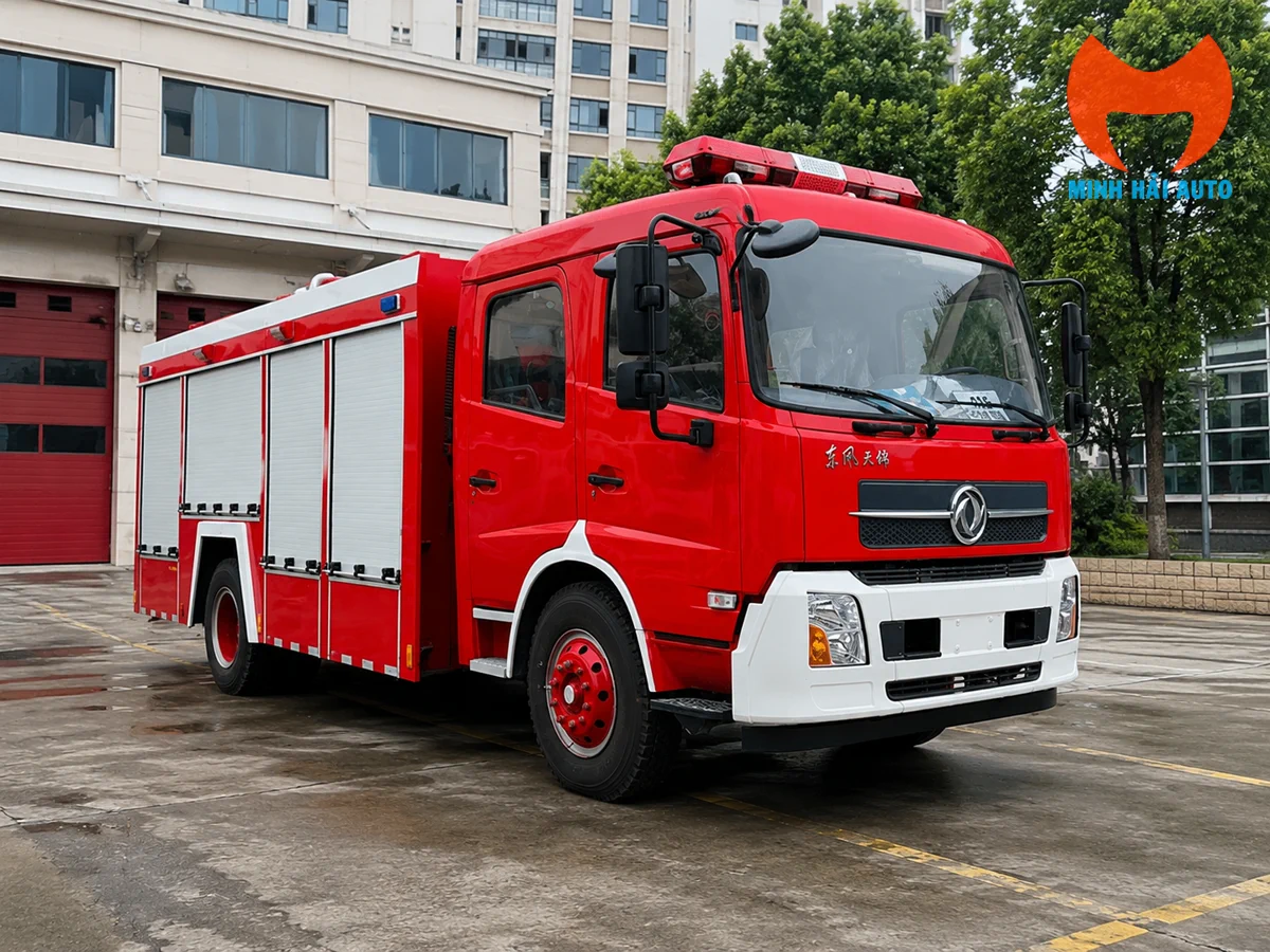 Xe chữa cháy Dongfeng D9 6 khối Xe chữa cháy Dongfeng D9 6 khối nhìn tổng thể