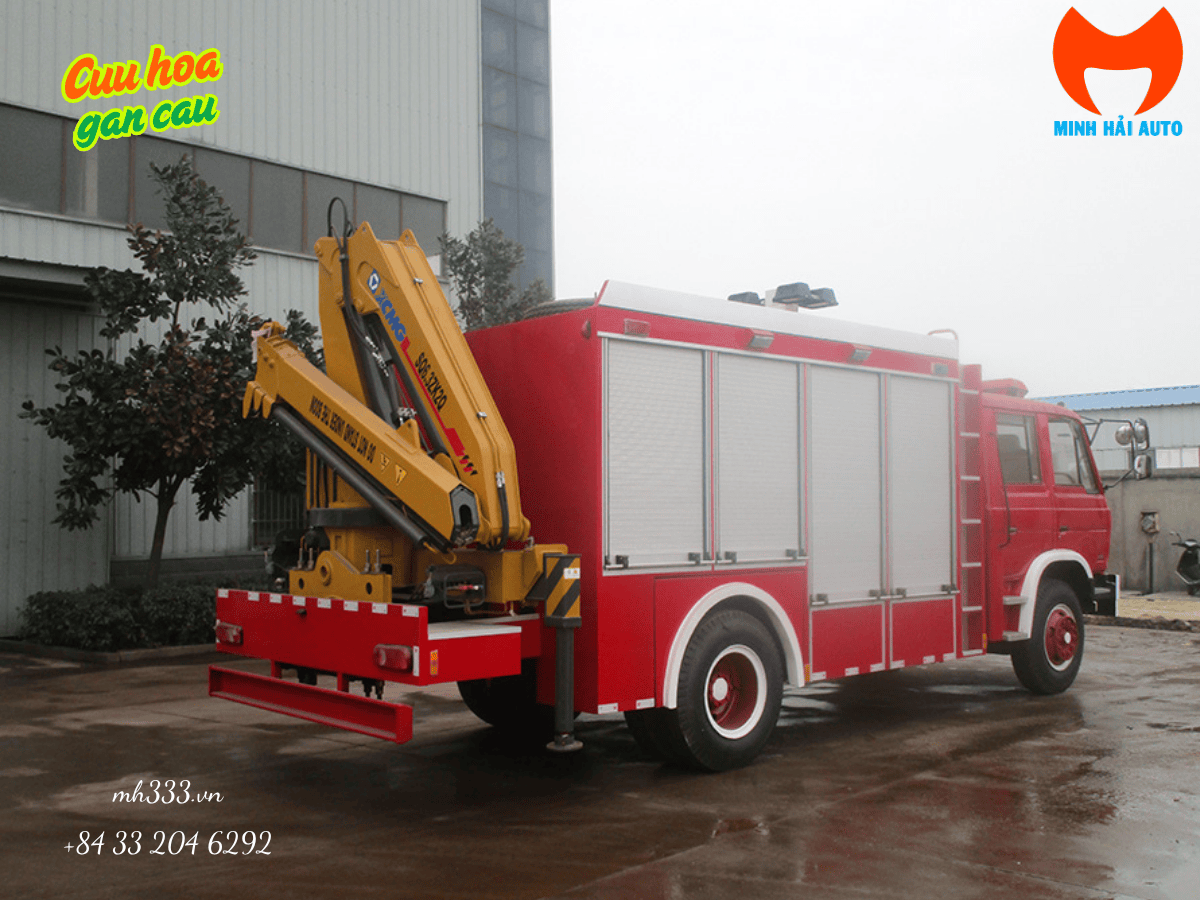Xe chữa cháy gắn cẩu HOWO 5 tấn XCMG