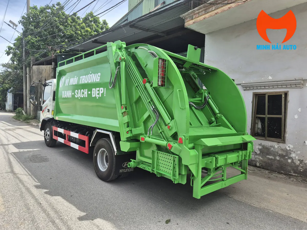 Bộ cuốn ép và cơ cấu tiếp nhận rác phía sau xe JAC