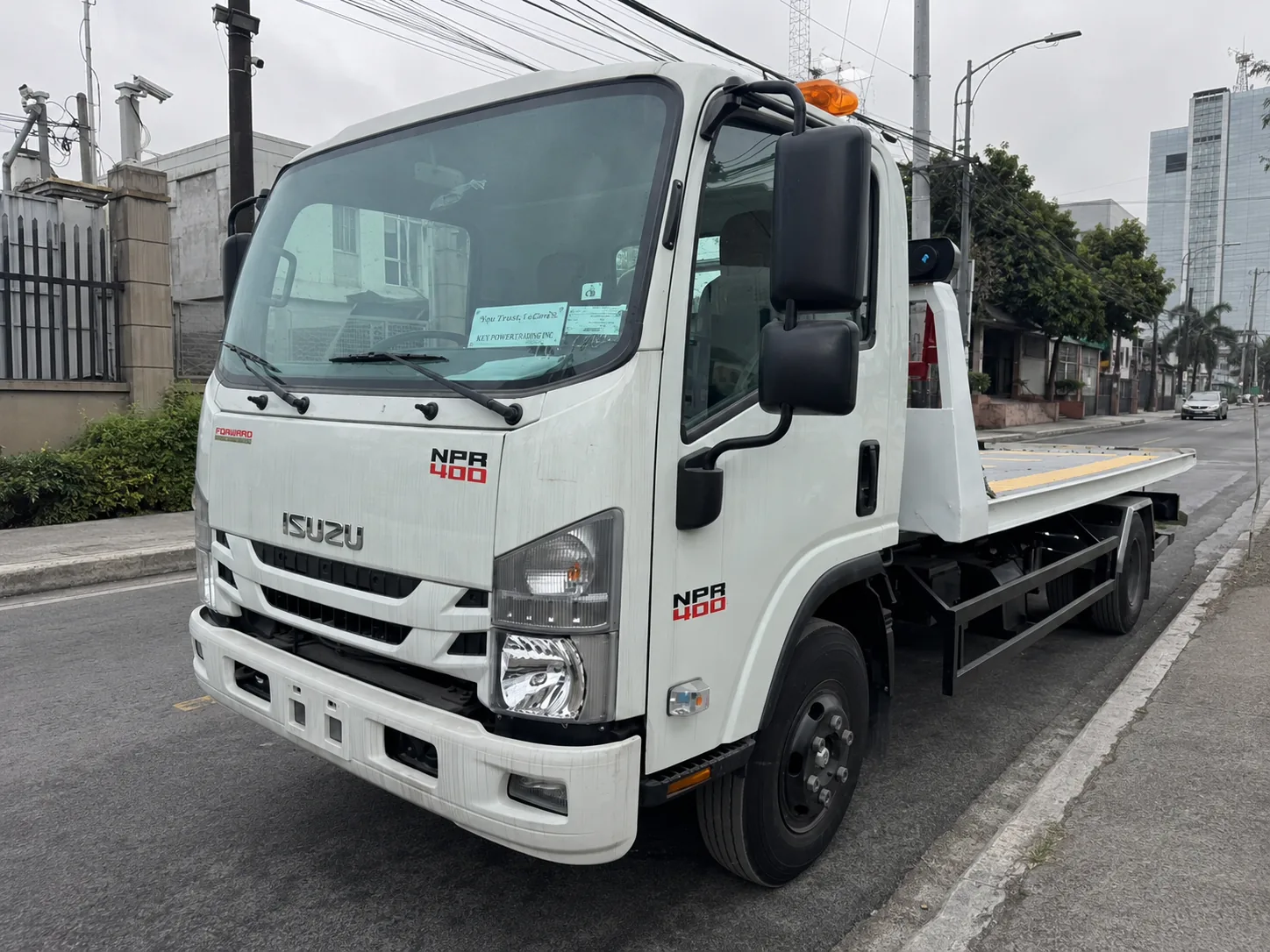 Cabin xe cứu hộ giao thông Isuzu sàn trượt