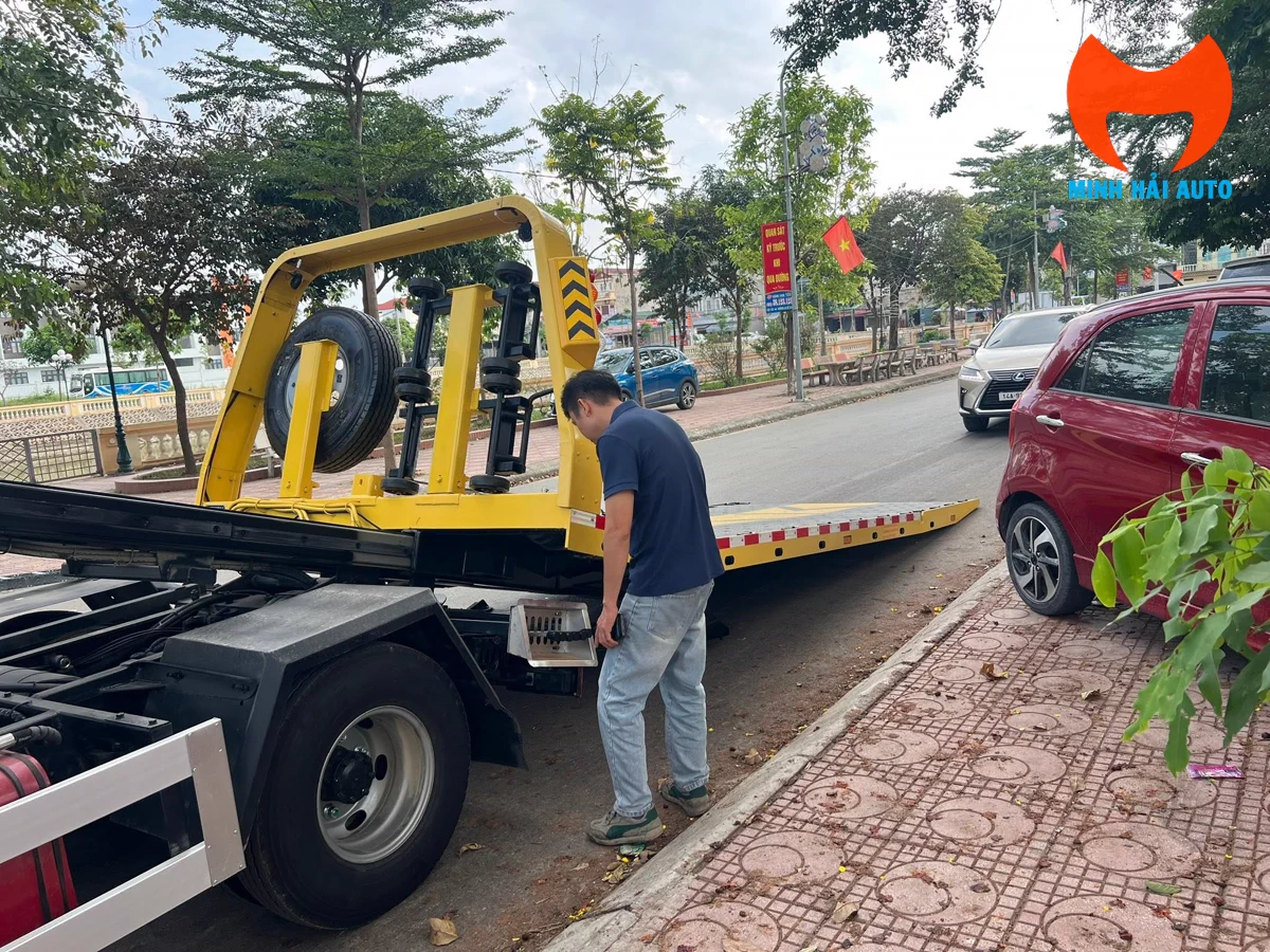 Xe cứu hộ sàn trượt Foton hạ sàn thực tế Xe cứu hộ sàn trượt Foton hạ sàn thực tế