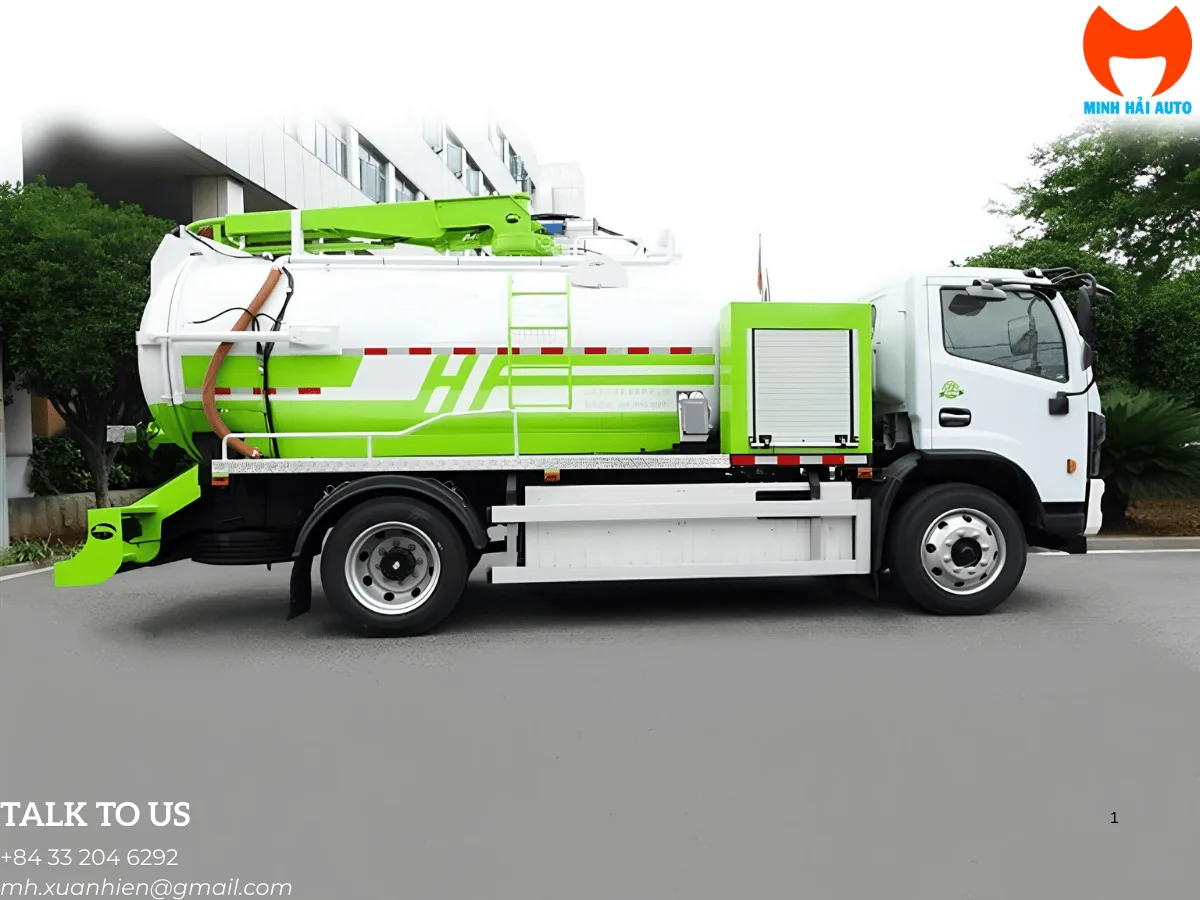 Xe hút chất thải điện Dongfeng EVT06EQ229 đang tác nghiệp tại khu công nghiệp