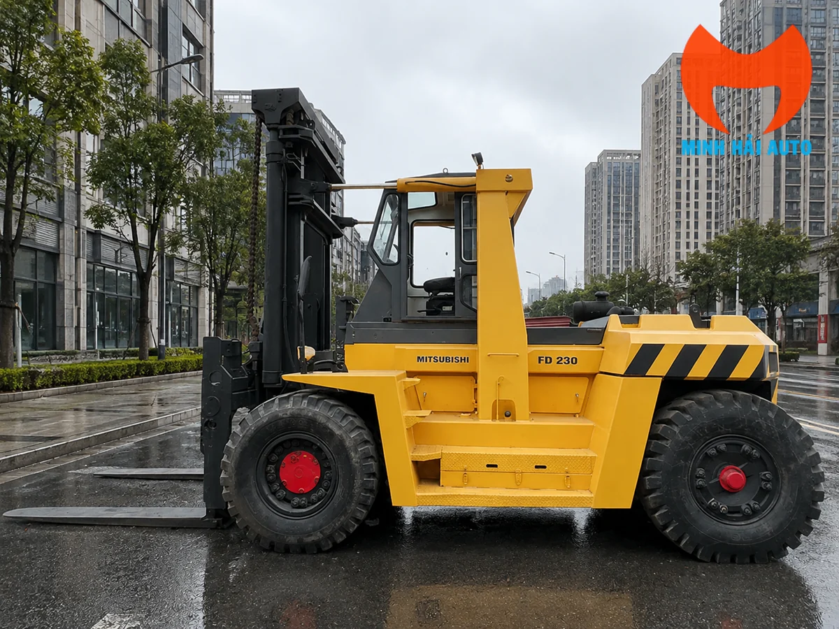 Xe nâng hàng Mitsubishi FD230 tải trọng 23 tấn