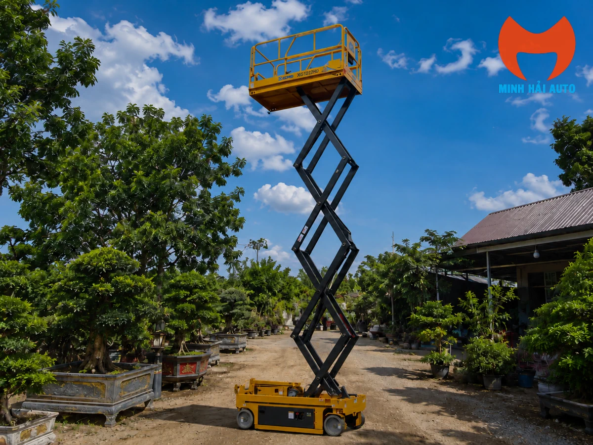 Hệ thống cơ cấu cắt kéo chắc chắn của xe nâng người 10m XCMG
