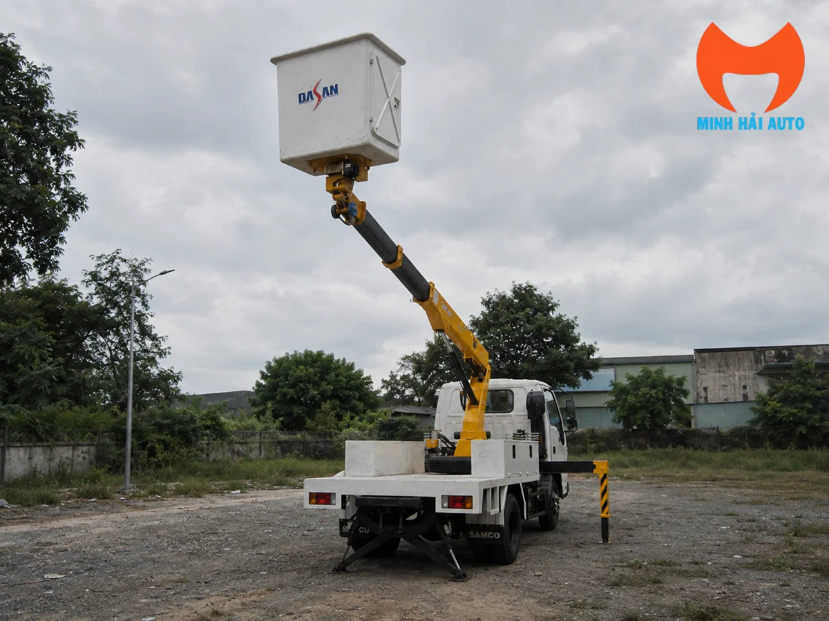 Chân chống xe ô tô nâng người Isuzu Dasan DAP 105