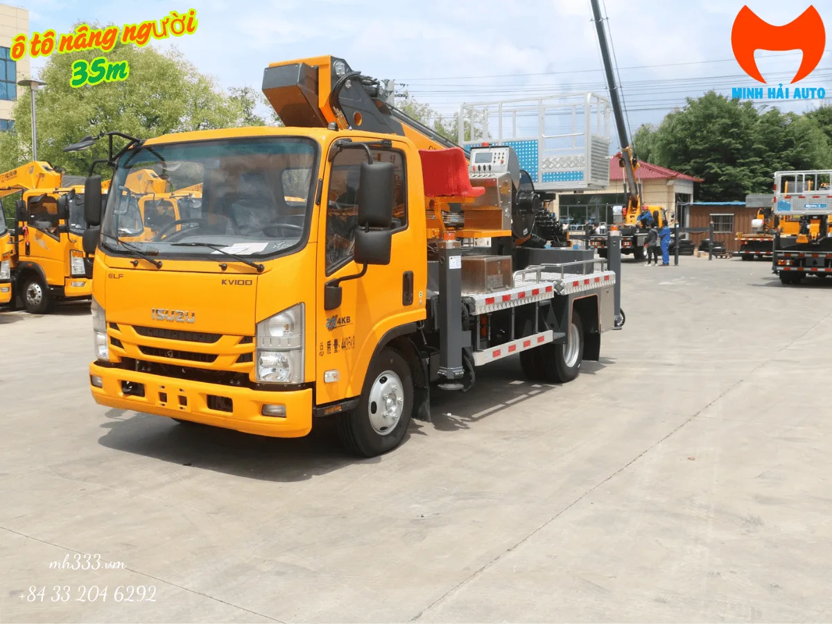 Xe nâng người GK35 trên nền Isuzu KV100 nhìn từ góc trước