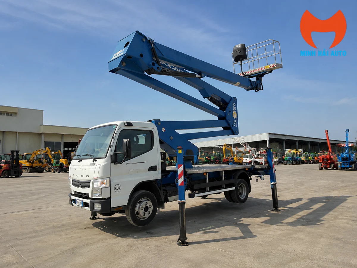 Xe nâng người Socage DA328 forSte nền Mitsubishi chi tiết