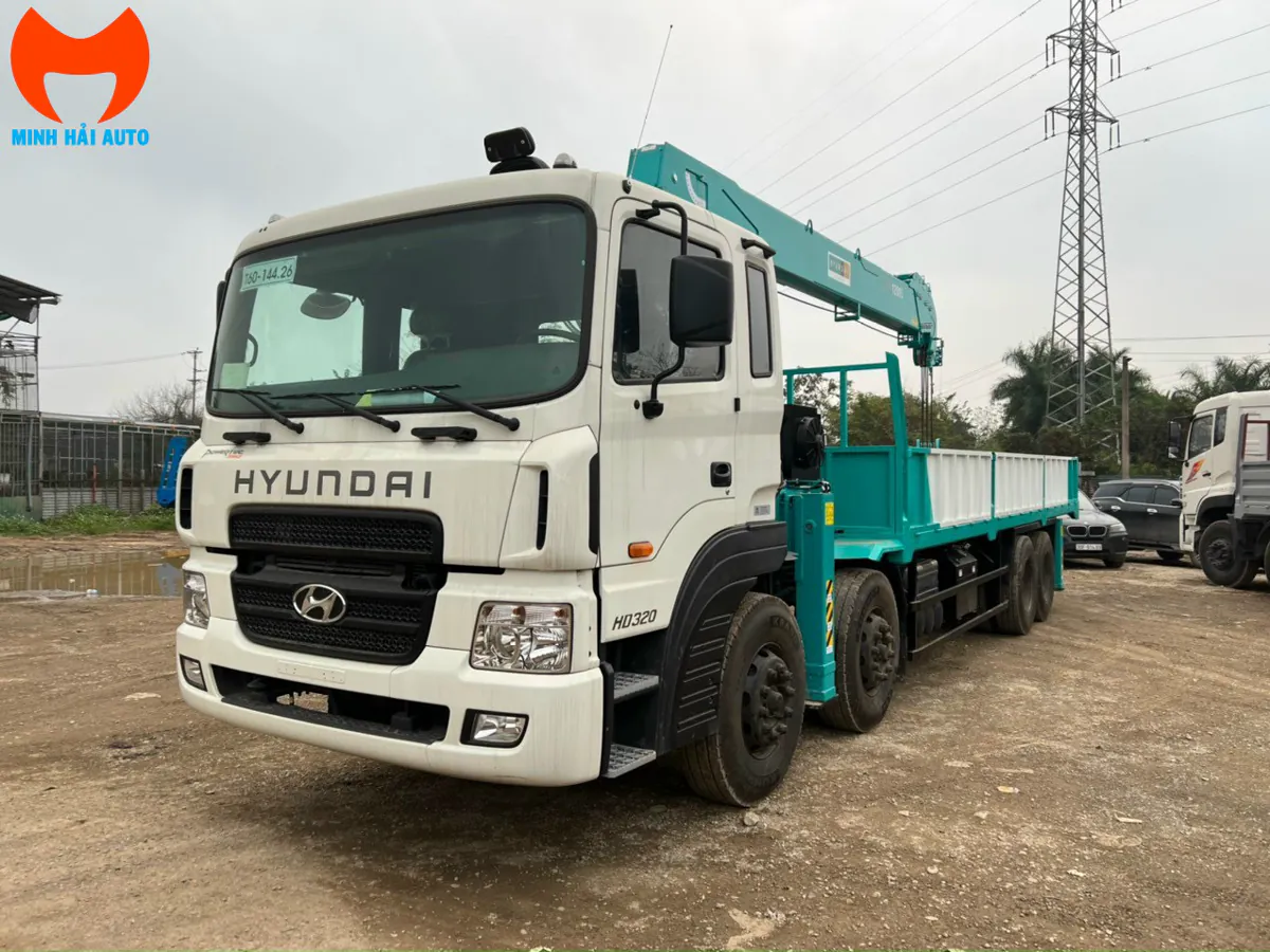 Xe nền Hyundai lắp cẩu Everdigm
